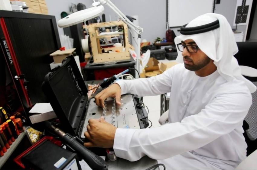  أحمد المزروعي: أخطط لبناء مصنع متكامل للروبوتات